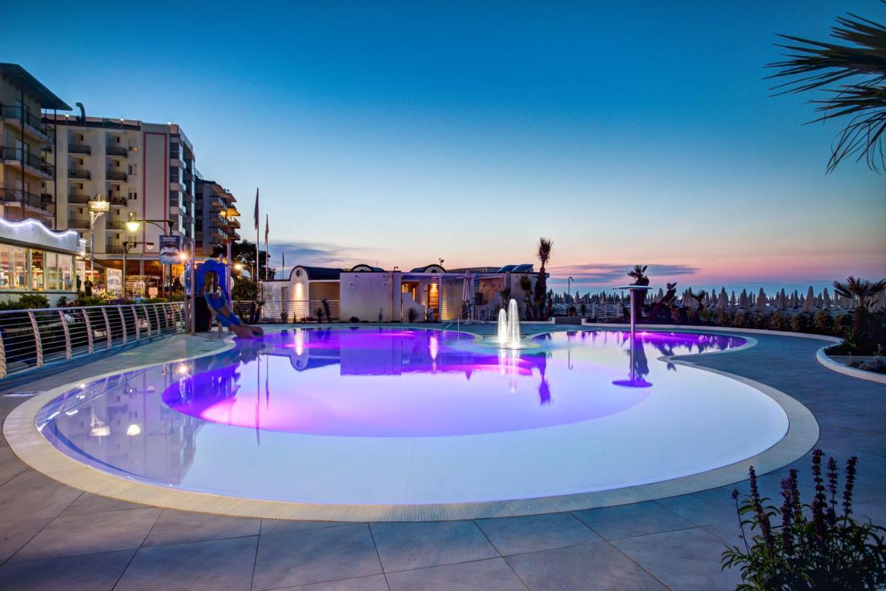 Mediterraneo Hotel & Suites Католика Екстериор снимка