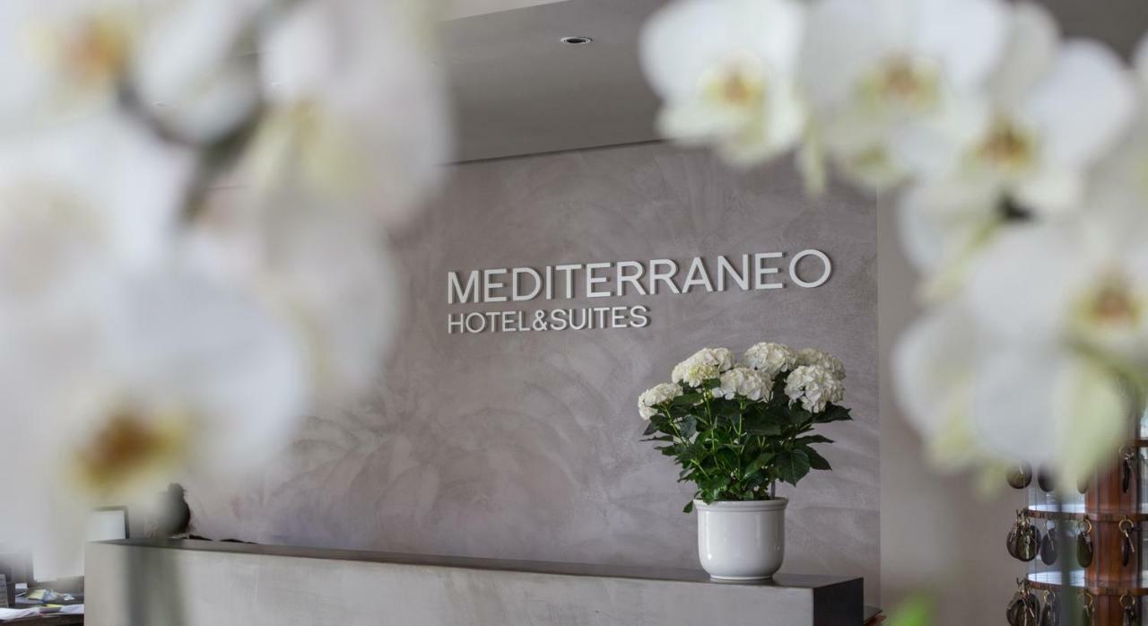 Mediterraneo Hotel & Suites Католика Екстериор снимка