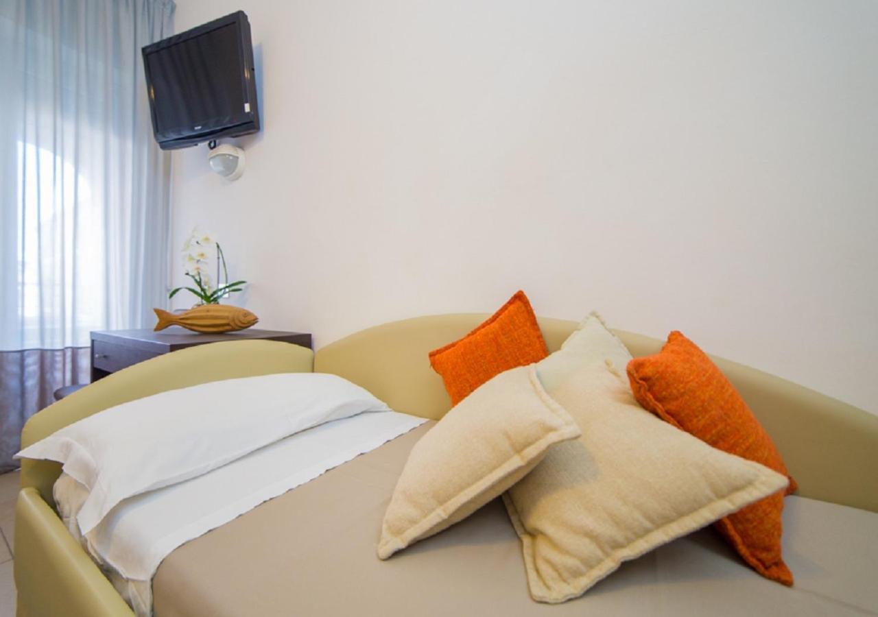 Mediterraneo Hotel & Suites Католика Екстериор снимка