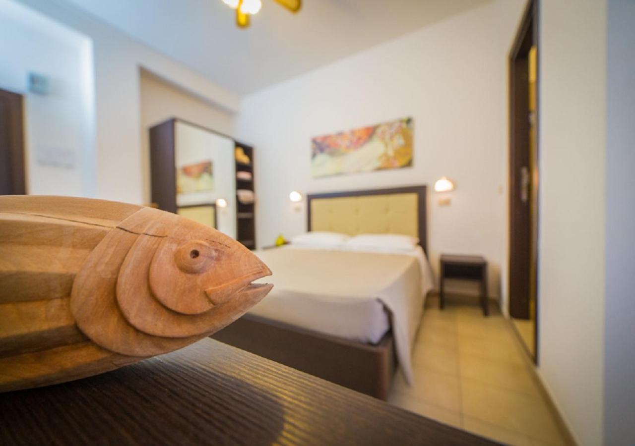 Mediterraneo Hotel & Suites Католика Екстериор снимка